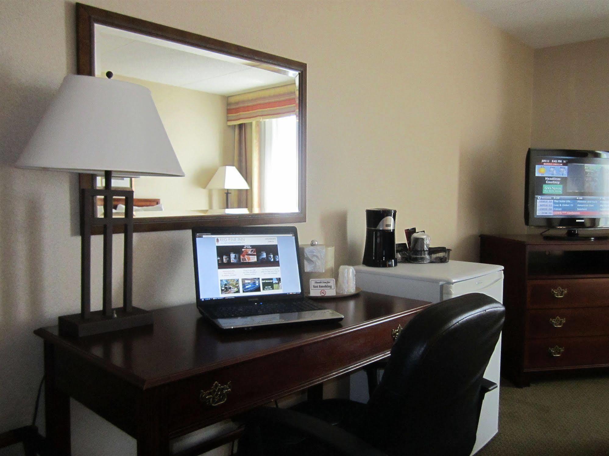 Red Pine Inn & Conference Centre Alliston Ngoại thất bức ảnh